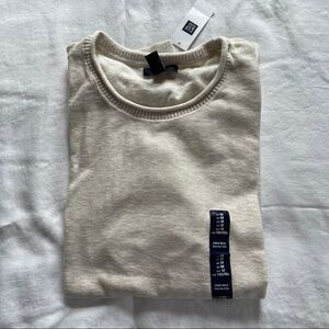 Gap NWT Sweater